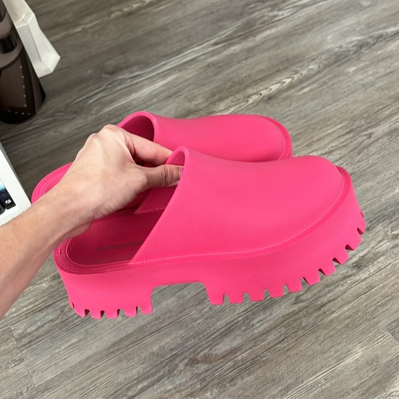 Jeffrey Campbell Pink Platform Clog Mules - Picture 6 of 7